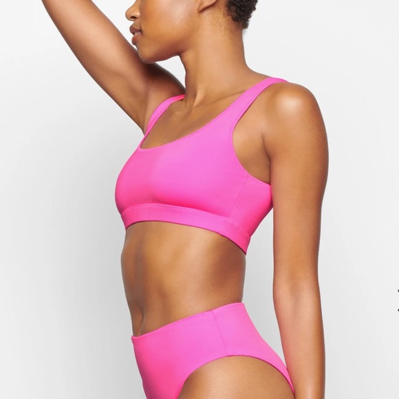 TAFFY SWIM TANK BIKINI TOP - Picture 4 of 6